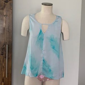 Sleeveless top Soft material